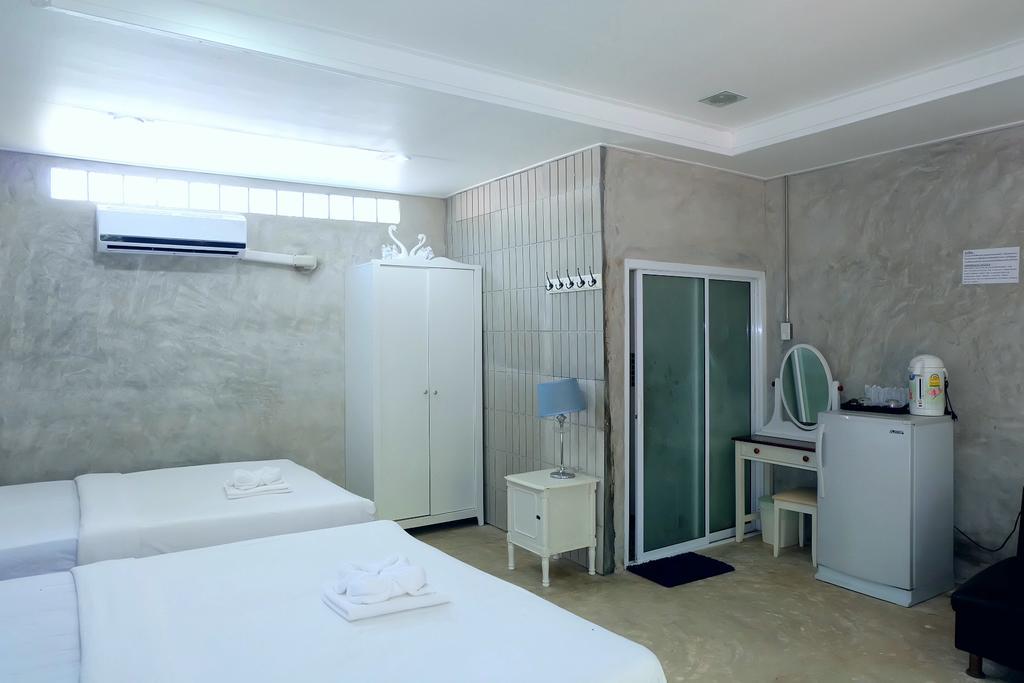 Hotel Ban Sairung Rayong Exterior foto